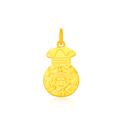 TAKA Jewellery Golden Blessings Series 916 Gold Pendant