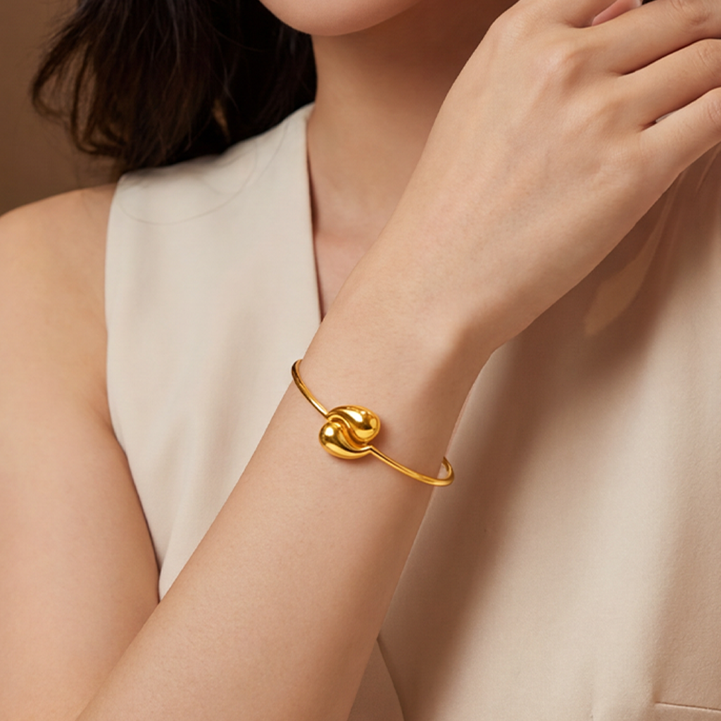 TAKA Jewellery Eternal Drop 916 Gold Bangle
